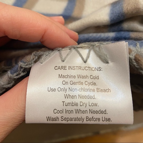 NWOT Soft Plaid Pet Blanket in Blue, Brown, and Ivory - Picture 4 of 5